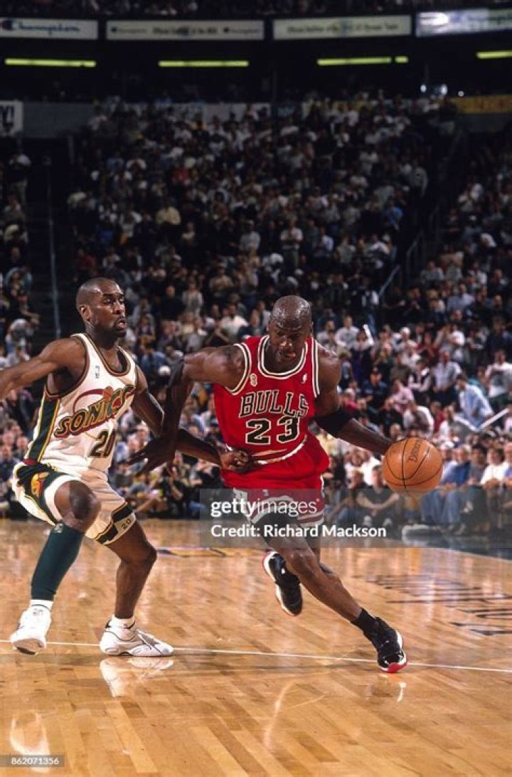 Michael Jordan vs Supersonics