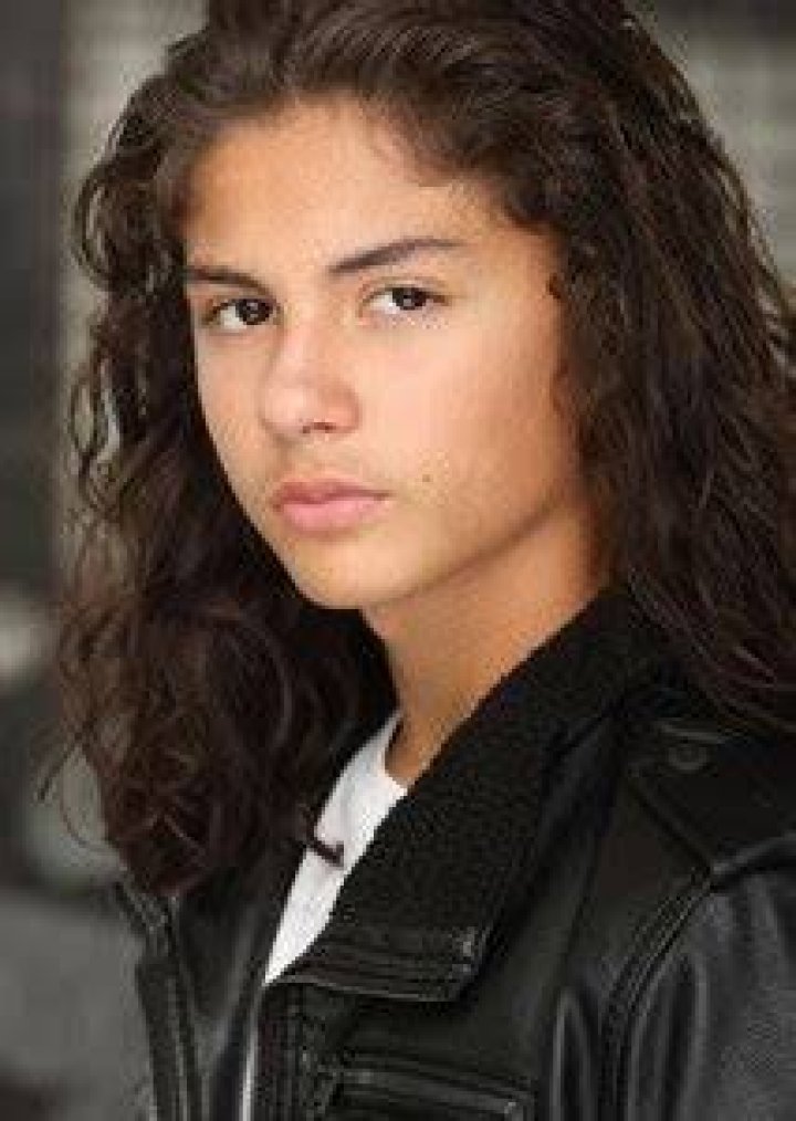 Miguel Cazarez Mora Fan Casting