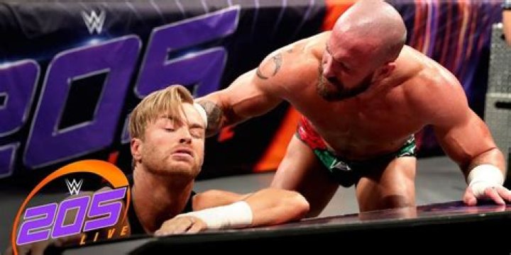 Mike Bennett Vs Drake Maverick