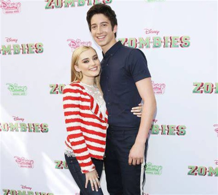 Milo Manheim Girlfriend Wife Age Wiki Bio Height Net vrogue.co