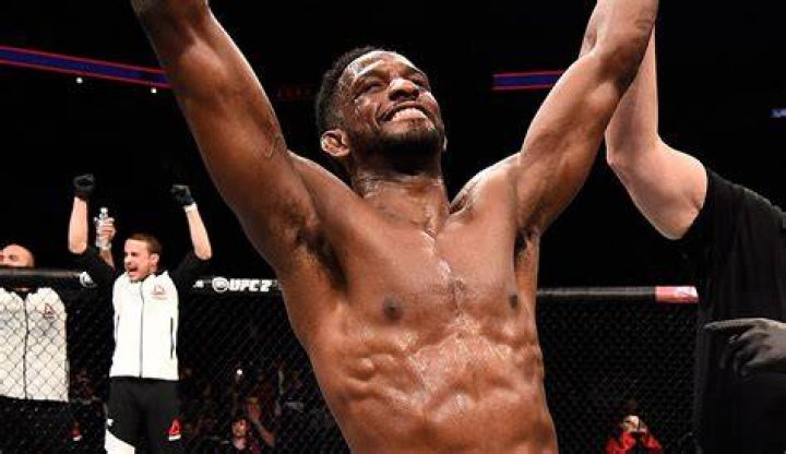 MMA: UFC 222-Dollaway vs Lombard