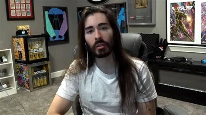 Moistcr1tikal's girlfriend What to know about Tiana Tracy Tuko.co.ke