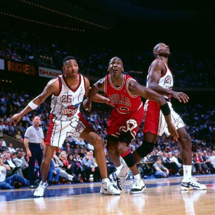 NBA Legend With More Rings Than Michael Jordan Destroys Billionaire Dr. Dre for
Losing Millions to His Ex Wife