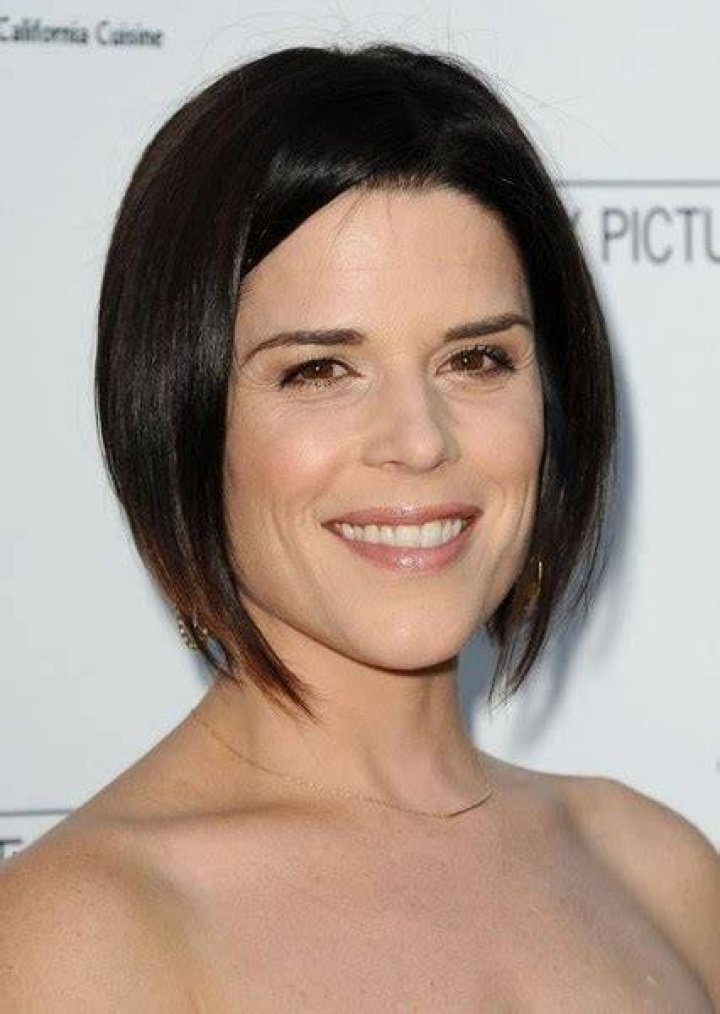 Neve Campbell as Vivian Saunders in F is for family