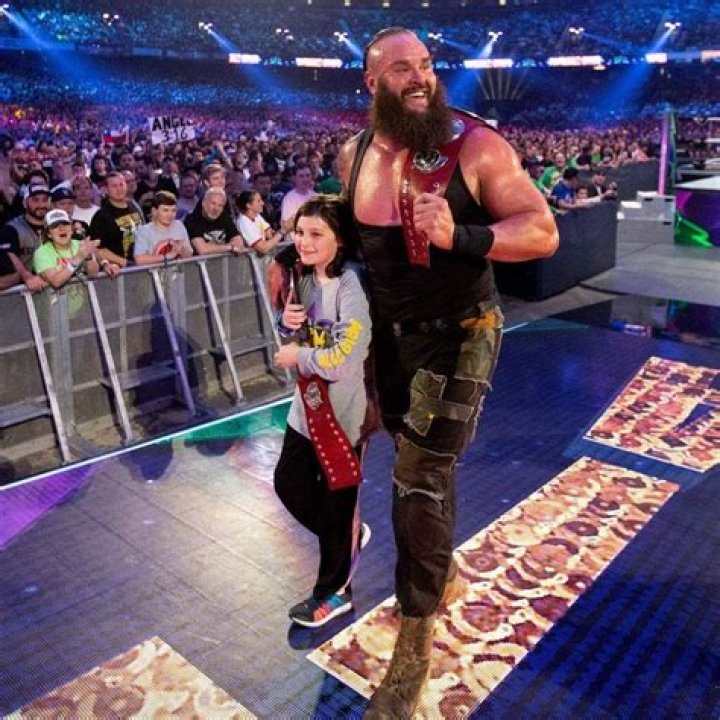 Nicholas & Braun Strowman Raw Tag Team Champions Cropped