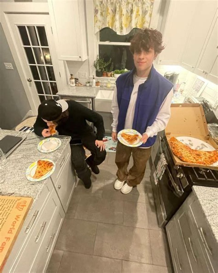 nicolassturniolo on instagram in 2022 Cute guys, Mens tshirts, Guys