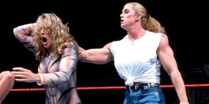 Nicole Bass Attacks Tori