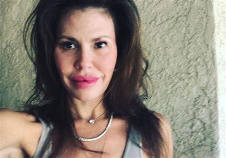 Nikki Cox Now 2020 Where is Unhappily Ever After Actress Today? Update