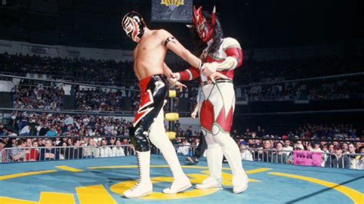 nWo, Jushin Liger vs Rey Mysterio