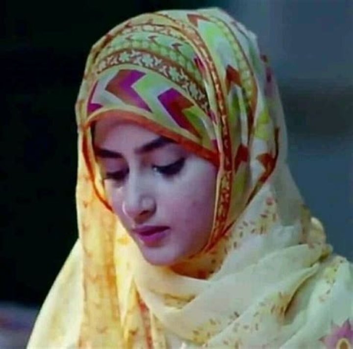 Pakistani Eminent Actresses Wearing Hijab Reviewit.pk