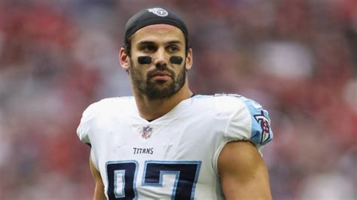 Patriots Replace Jordan Matthews With Eric Decker For One-Year Contract