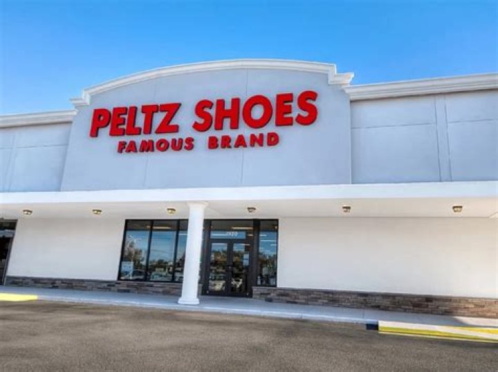 Peltz Shoes 328 Brandon Town Center Dr, Brandon, FL 33511, USA