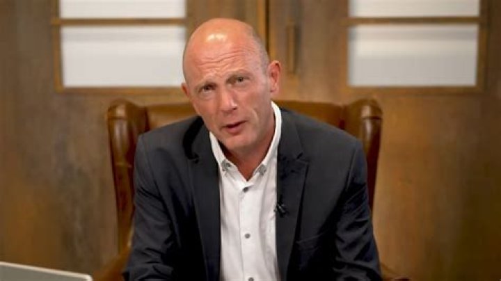 Peter Drury: The Voice Of Football