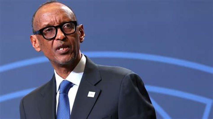 Photos Of Paul Kagame and His Tall Daughter At The White House