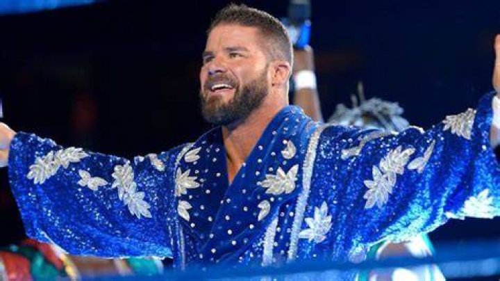 Picture of Bobby Roode making his entrance in WWE