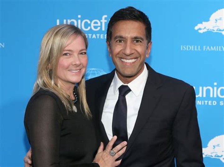 Rebecca Olson Gupta's biography Who is Sanjay Gupta's wife? Briefly
