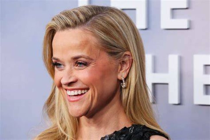 Reese Witherspoon as Eleanor Dunbar in Footloose 