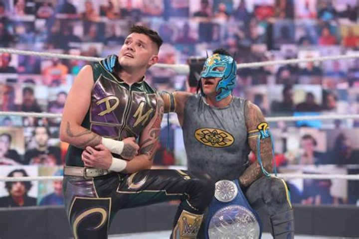 Rey Mysterio And Dominik Mysterio Cropped