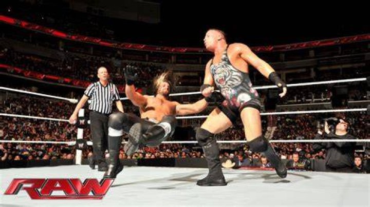 Rob Van Dam vs Seth Rollins