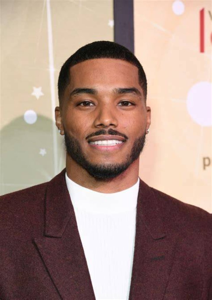 Rome Flynn Celebrities at the 2019 Entertainment Weekly SAGs Preparty