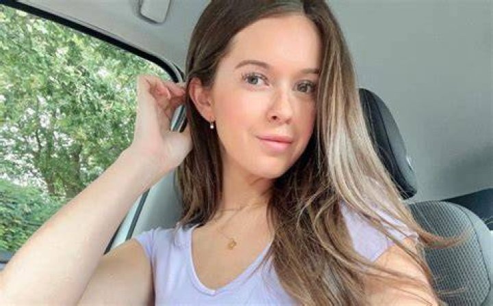 Rose Hart &mdash; OnlyFans, Biography, Net Worth & More
