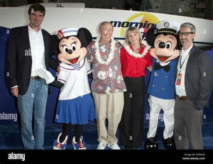 Sackett, Minnie Mouse, Roy E. Disney, Leslie DeMeuse, Mickey