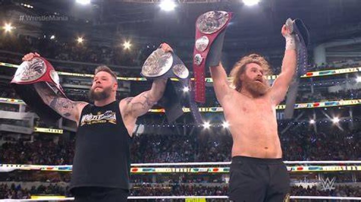 Sami Zayn-Kevin Owens-vs-The Usos-WrestleMania 39