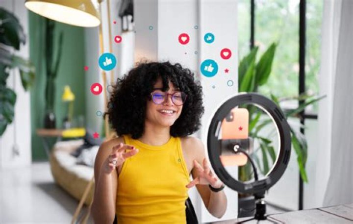 ShallonXO: The Rise Of A Social Media Influencer And Content Creator