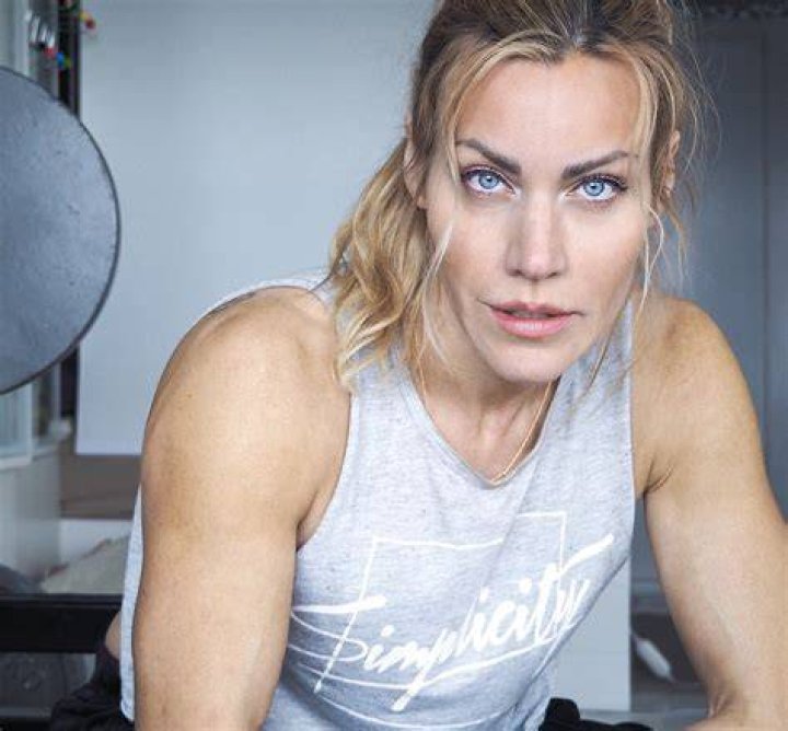 Silje Torp F&aelig;ravaag hardbodies