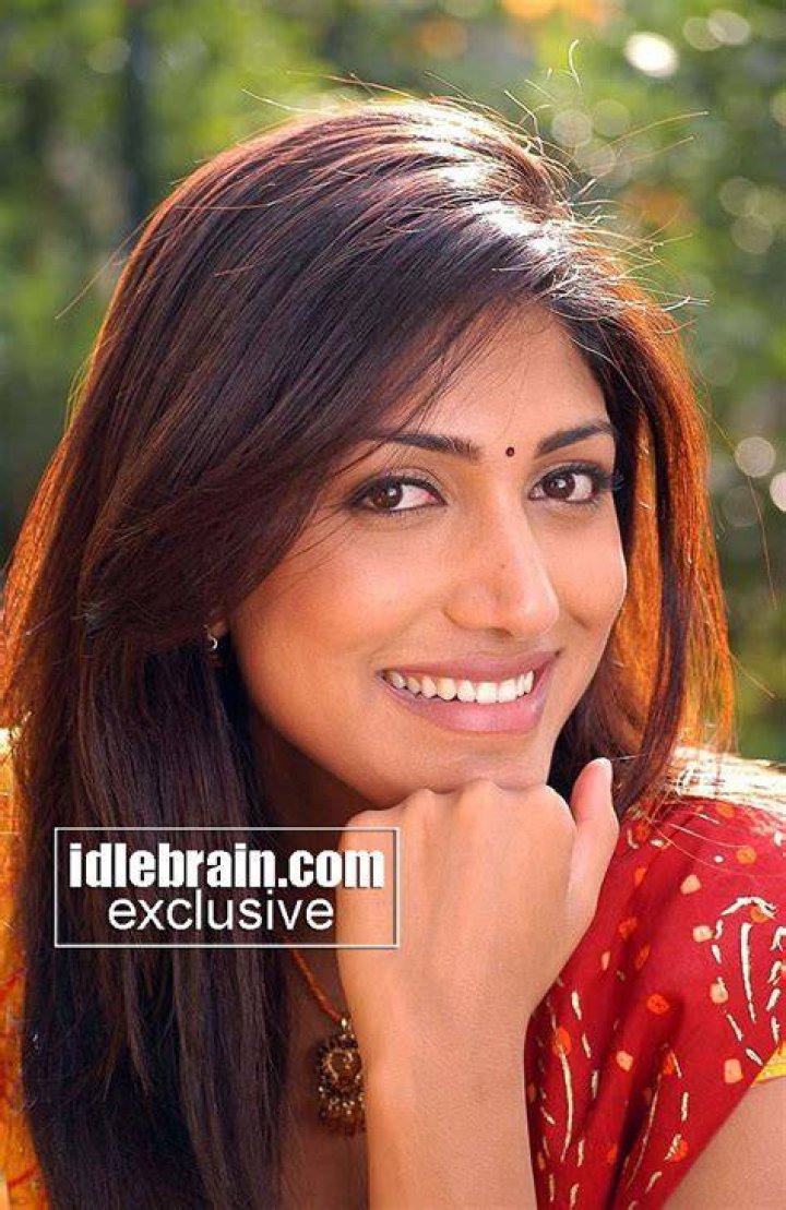 Sindhura Gadde Photos Telugu Actress photos, images, gallery, stills