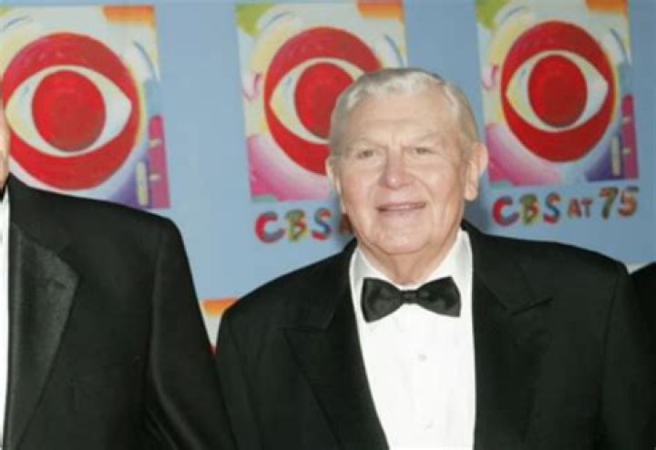 Stan Cadwallader Bio, Age, Net Worth 2022, Salary, Husband, Height