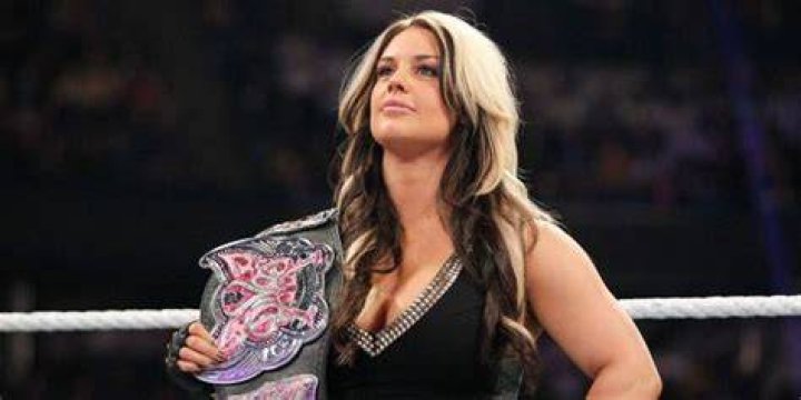 Stephanie McMahon and Kaitlyn