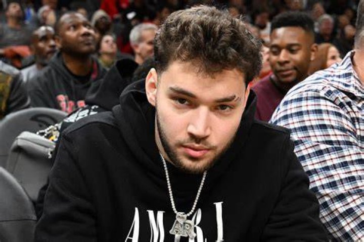 Story On Adin Rose' Exgirlfriend Pamibaby's OnlyFans Leaks And Break Up
