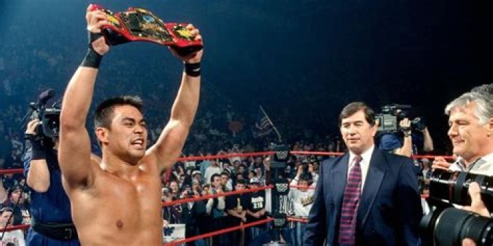 Taka Michinoku wins the WWE Light Heavyweight Championship