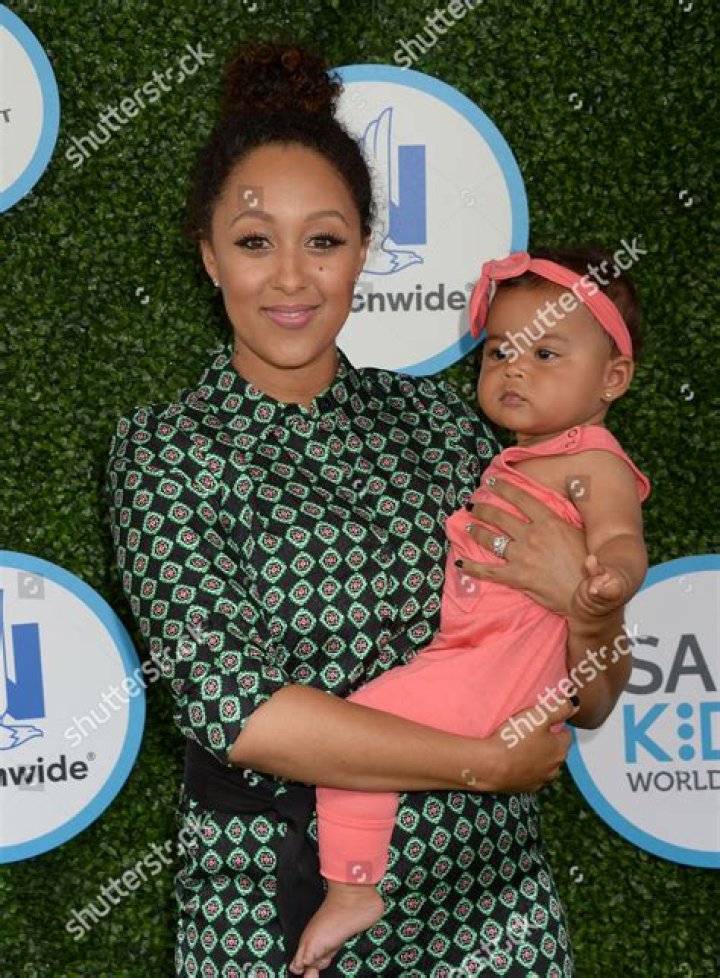 Tamera MowryHousley and Daughter Ariah Dance in Matching 'Dream