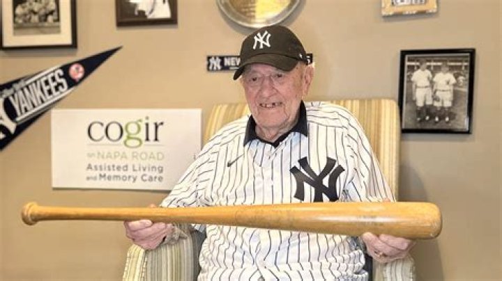 The Oldest Living MLB Player, Aged 98, Reveals How Mickey Mantle Stepped Aside
For His Biggest New York Yankees Moment.