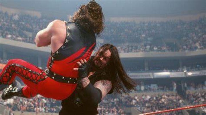 The Undertaker v Kane Raw February 22, 1999 Cropped