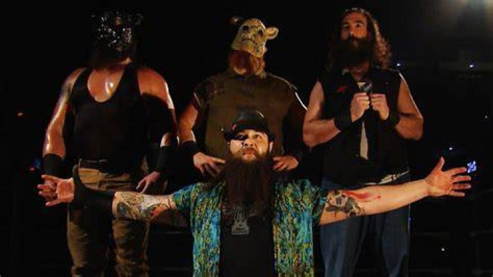 The Wyatt Family vs The Shield