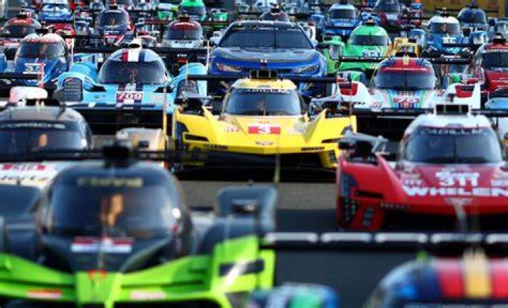 “There’s Always Someone” – NASCAR Fans Slam “Room Temp IQ” on the Back of Le
Mans 24 Hours Virtual Drama