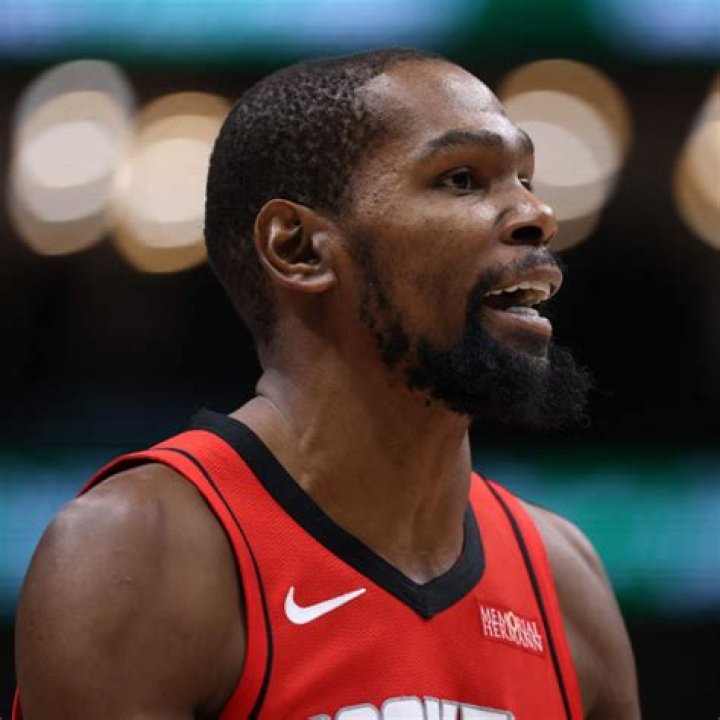 “These NBA Players Are Delusional” – NBA Vet Gets Absolutely Destroyed After Jon
Jones Slander Goes Quickly South