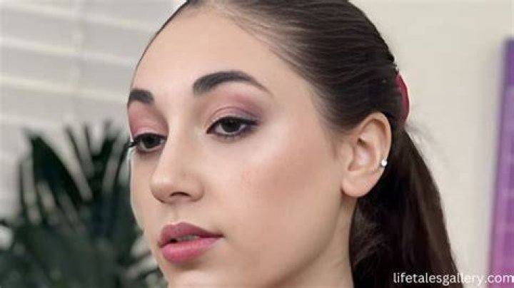 Tiana Blow: The Rising Star In The Adult Entertainment Industry