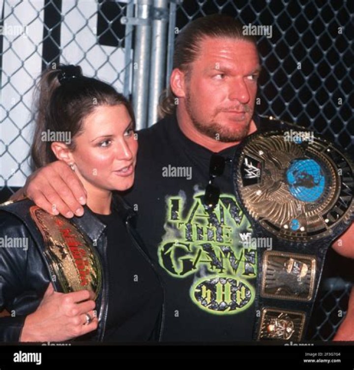 Triple H Stephanie McMahon WrestleMania 16