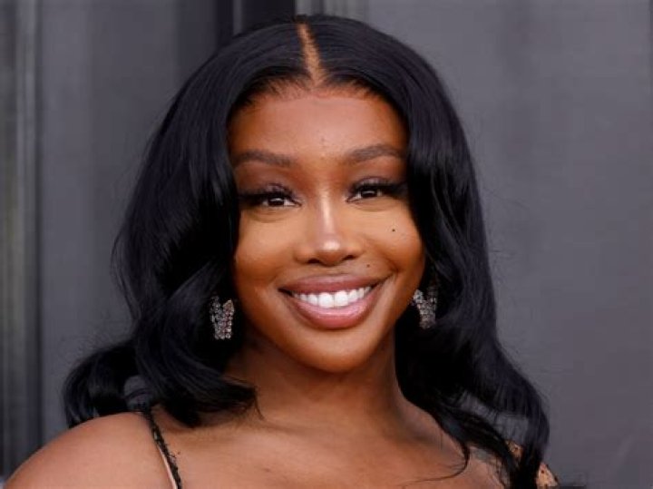 Uncover The Secrets Behind SZA's Height