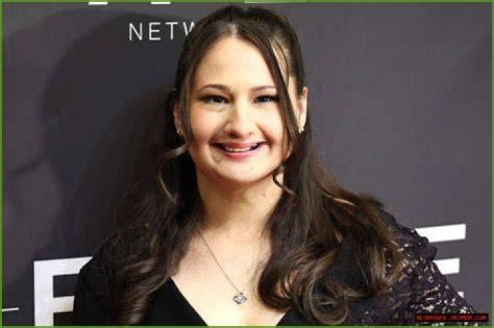 Understanding The Controversy Surrounding Gypsy Rose's Mom Leaked Photos