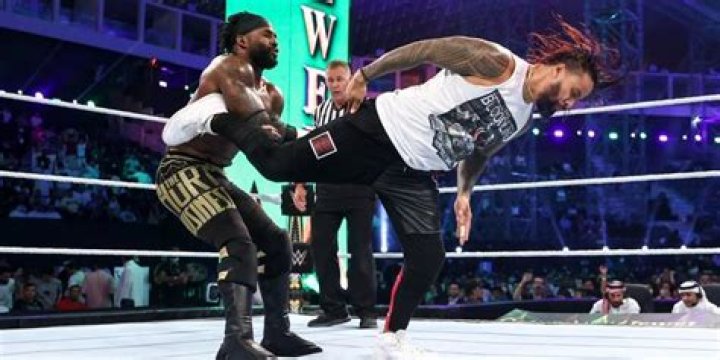 Usos wrestling Hurt Business Cropped