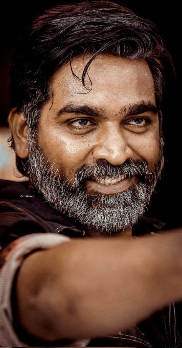 Vijay Sethupathi's latest adorable family moment melts fans hearts