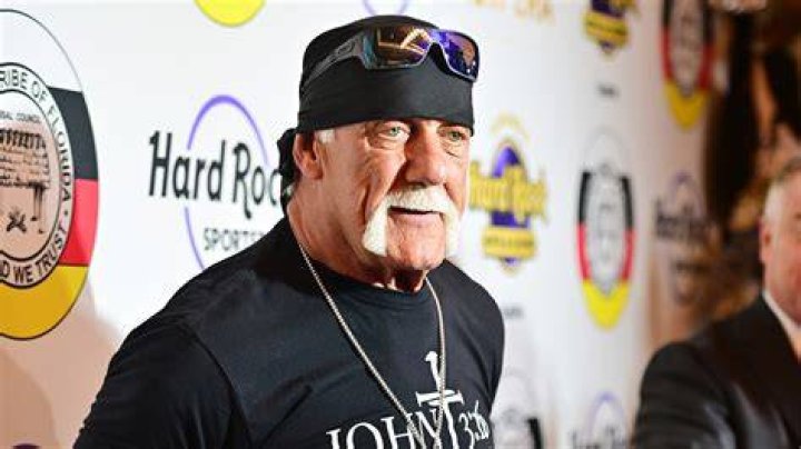 “We Might Not Be Here”: WWE Hall of Famer Reveals How Hulk Hogan Declined His
Offer Ahead of WWE Raw’s 30th Anniversary