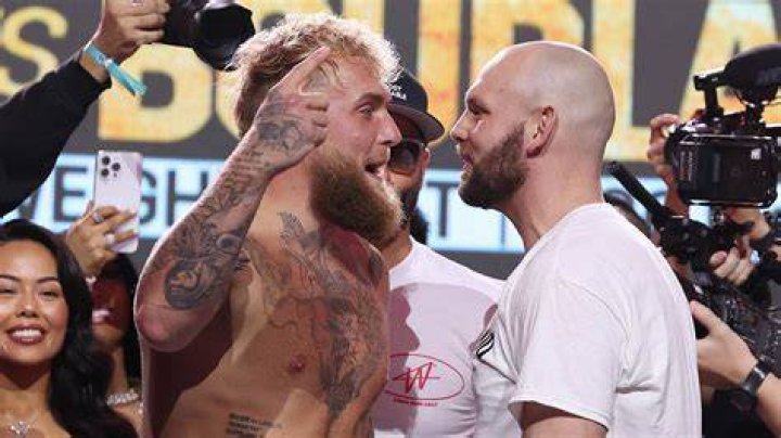 “What a F’n Joke”: Fans Slam Jake Paul as He Went Full Goblin Mode During Face
off With Andre August to Draw Attention