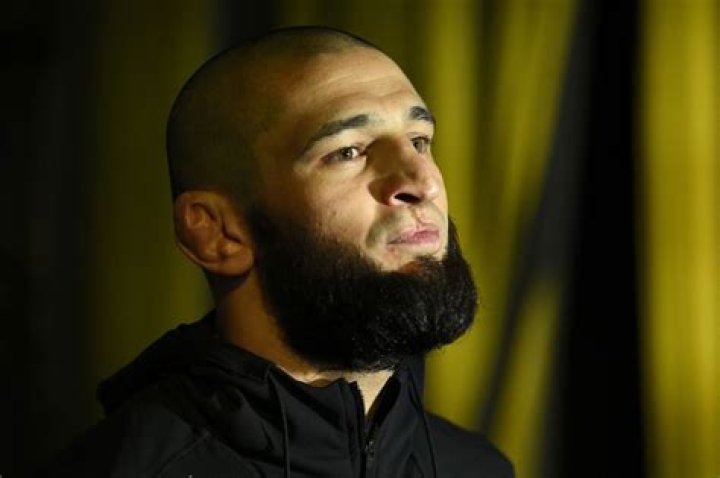 What Happened to Khamzat Chimaev’s Upper Lip? Does He Have a Deviated Septum?