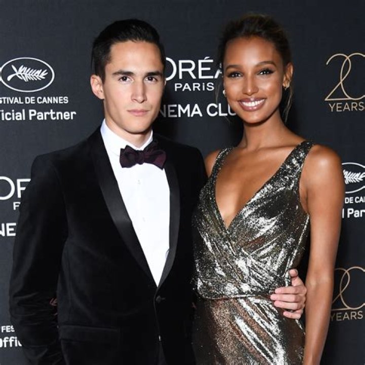 Who is Juan David Borrero? Jasmine Tookes Husband Wiki, Age, Parents